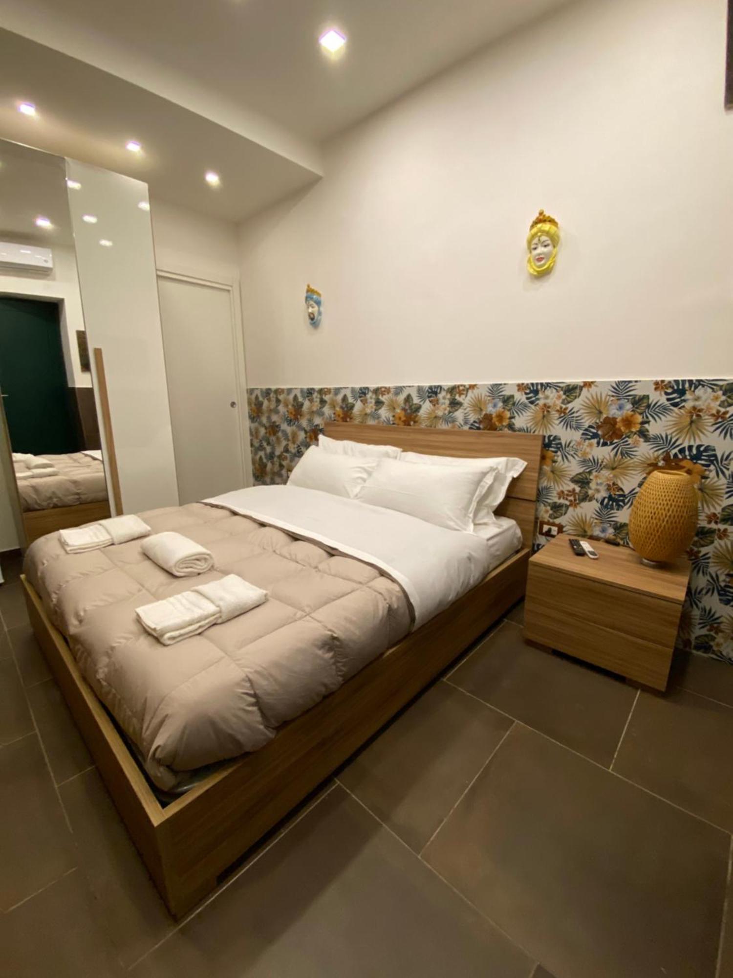 Pippo'S Suite Napoli Eksteriør billede